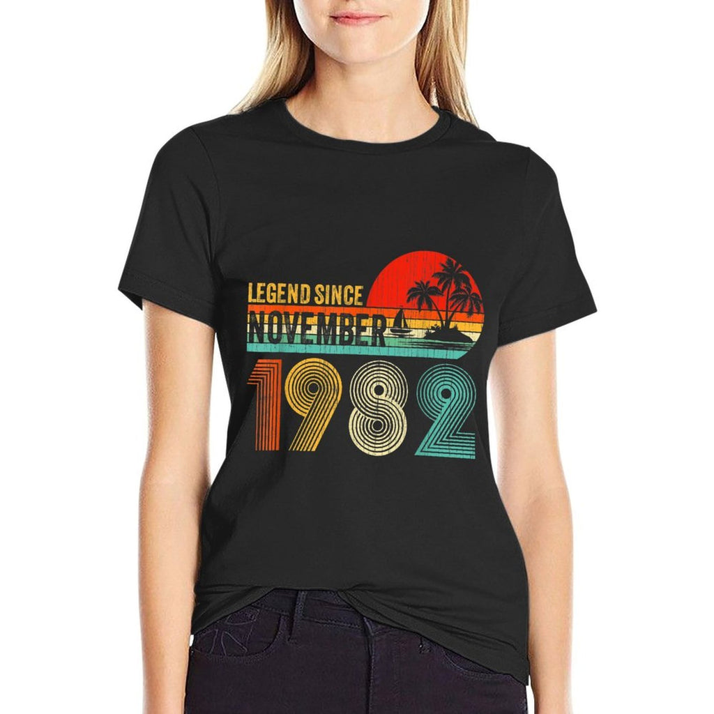 40 Year Old Vintage Legend Since November 1982 40th Birthday  Oversized Silhouette T-Shirt