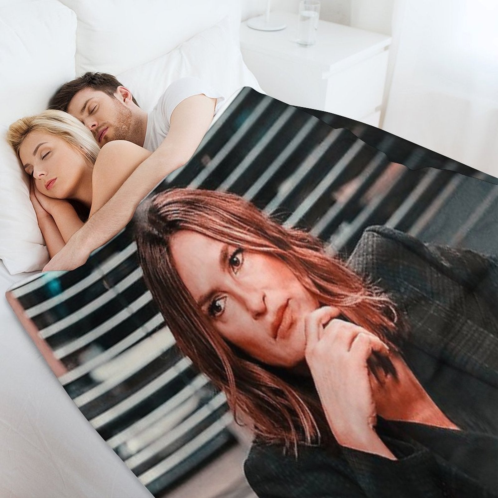 Captain Olivia Benson Quick-dry Throw Blanket