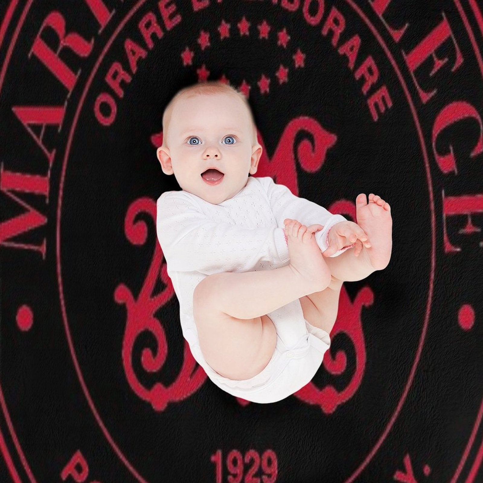 Logo Marist College Wrinkle-free Throw Blanket