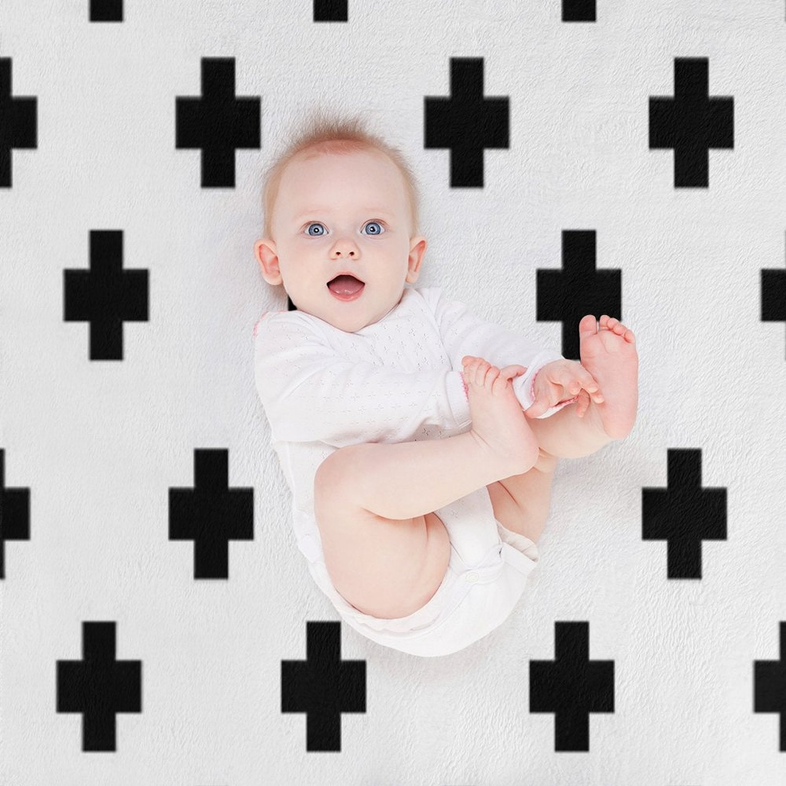 Swiss Cross Pattern Anti-pilling Throw Blanket
