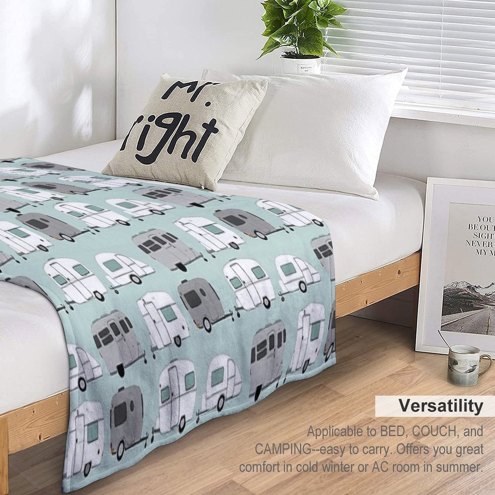 Chromatic Vintage Caravan Pattern Compact Throw Blanket