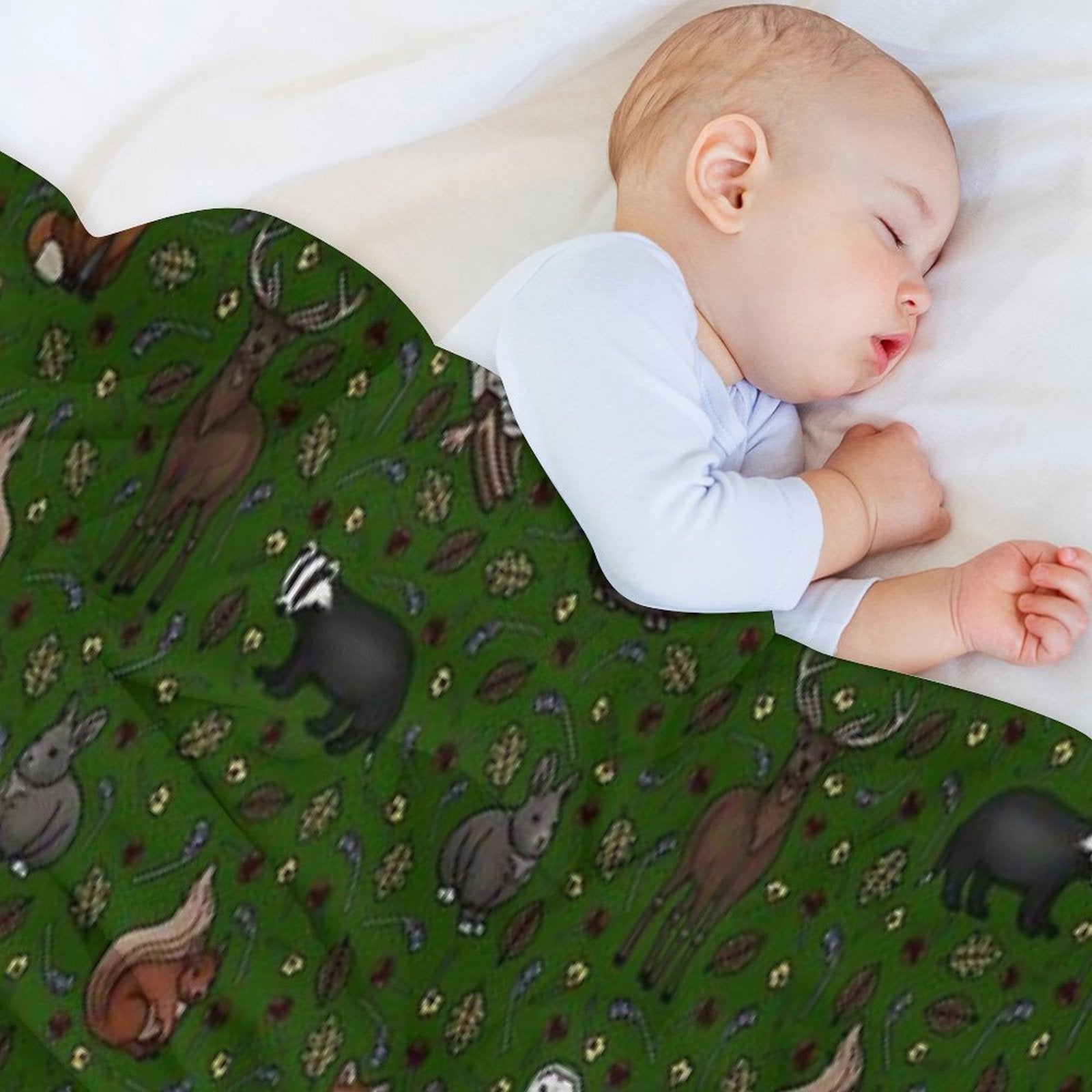 British Woodland Animals, Forest Green Wrinkle-free Throw Blanket