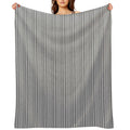 Traingle Pattern Machine-washable Throw Blanket