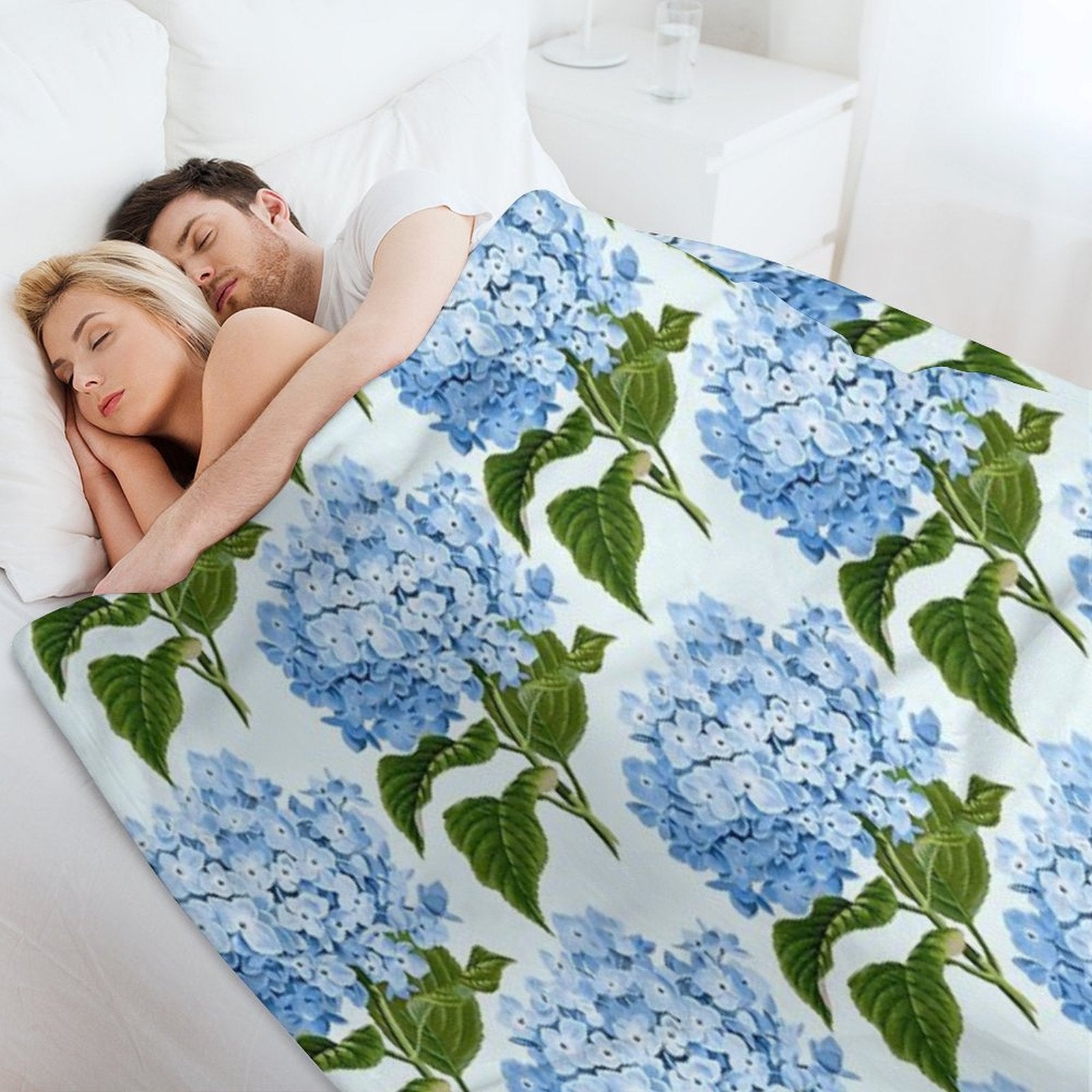 Blue Hydrangea Print - Floral Print Gift-ready Throw Blanket