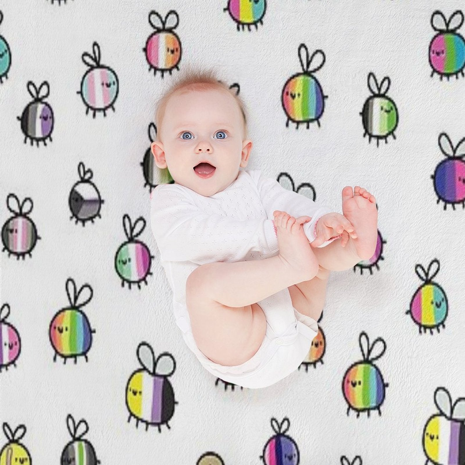 Bees Lightweight Throw Blanket