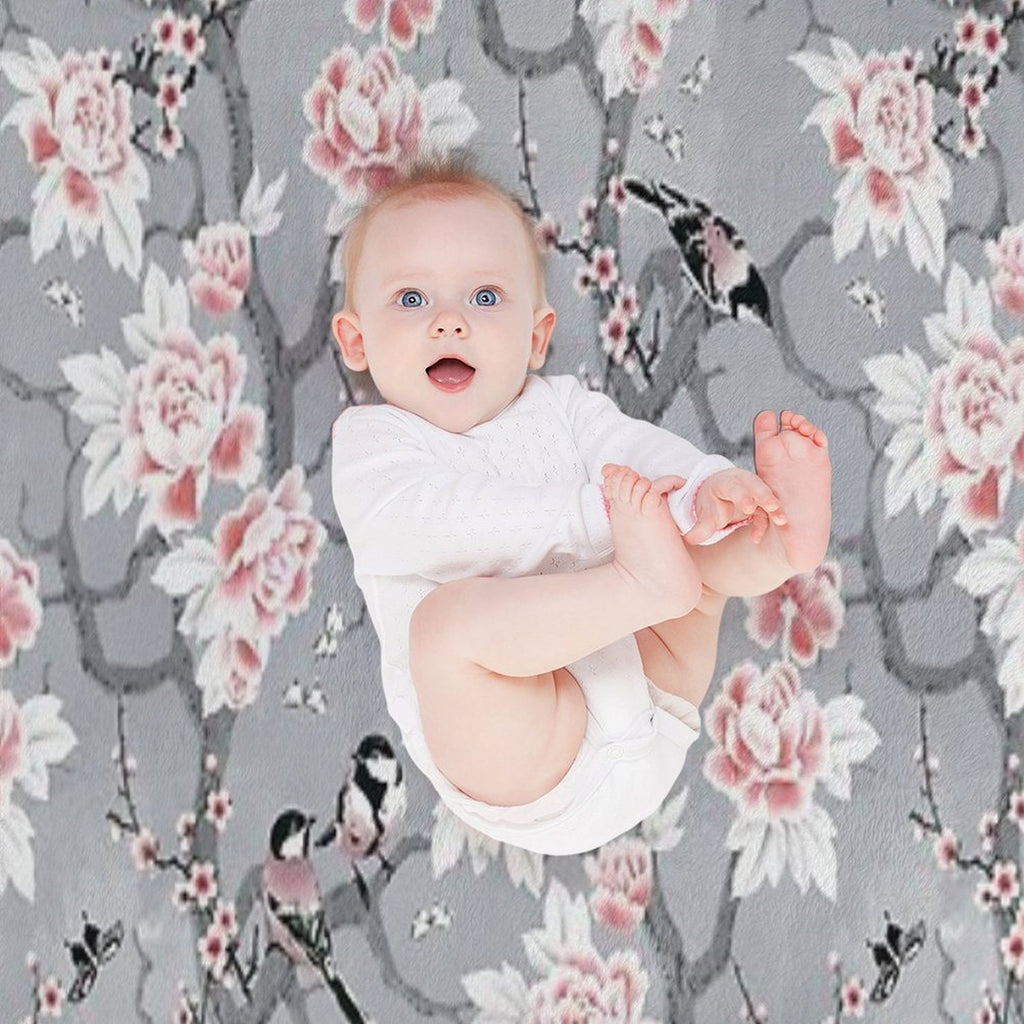 Chinoiserie Birds in Grey Wrinkle-free Throw Blanket
