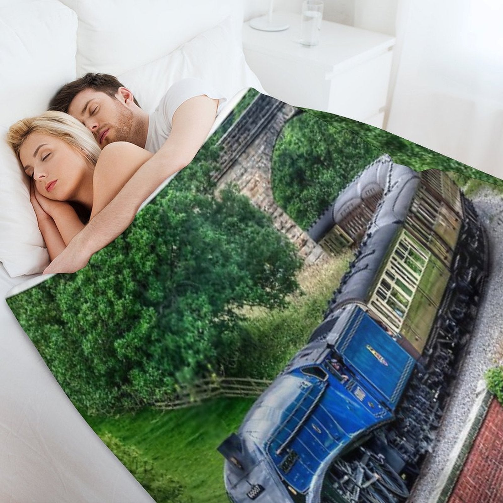 60007 Sir Nigel Gresley Locomotive Easy Care Throw Blanket