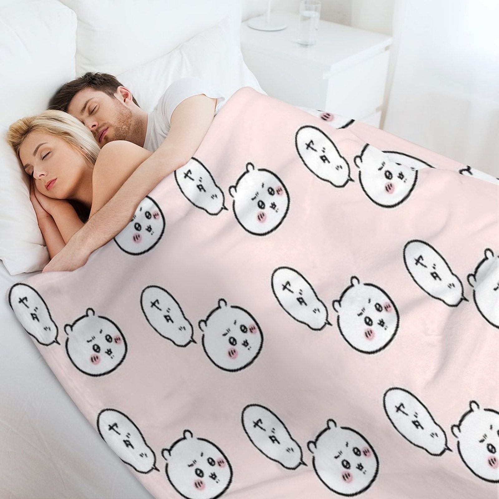 Chiikawa - Yada! No Way ちいかわ  Hachiware Usagi ハチワレ, うさぎ  Cute Kawaii Characters Bear Cat Rabbit Machine-washable Throw Blanket