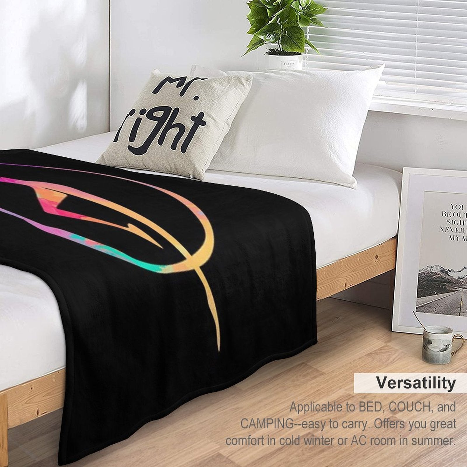 Dave Matthews T-ShirtDave Matthews Band Colorfull Logo Lightweight Throw Blanket