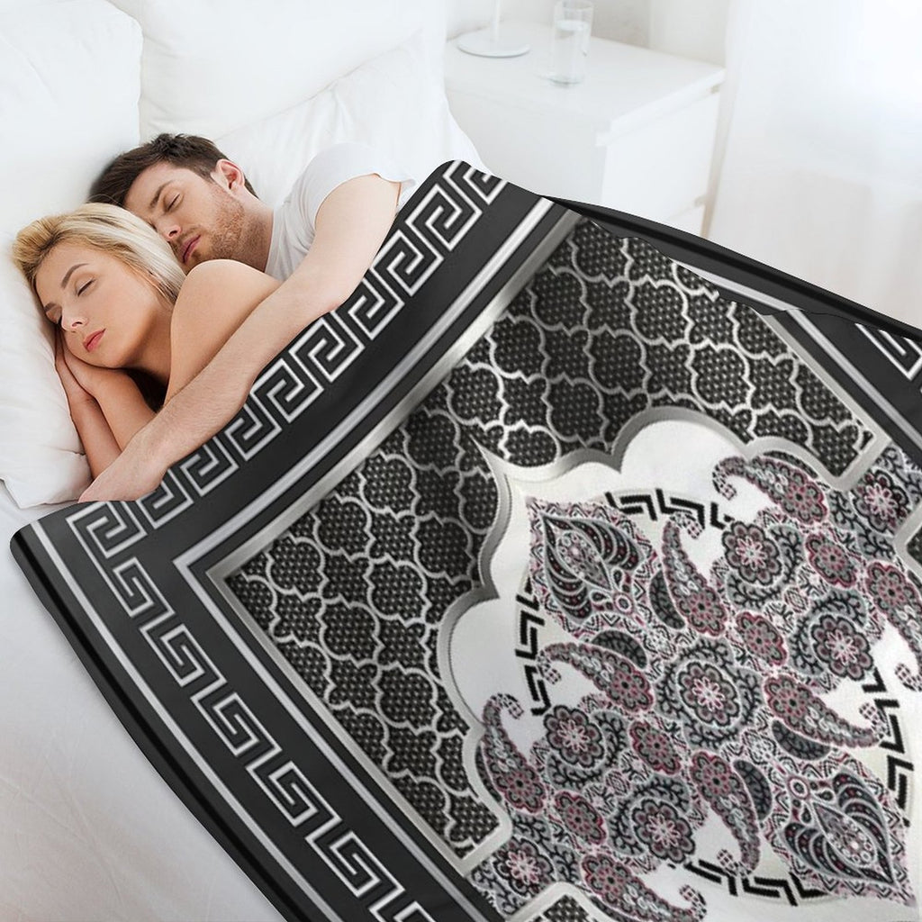 Greek Key Border Black Silver And White Design Plush Throw Blanket