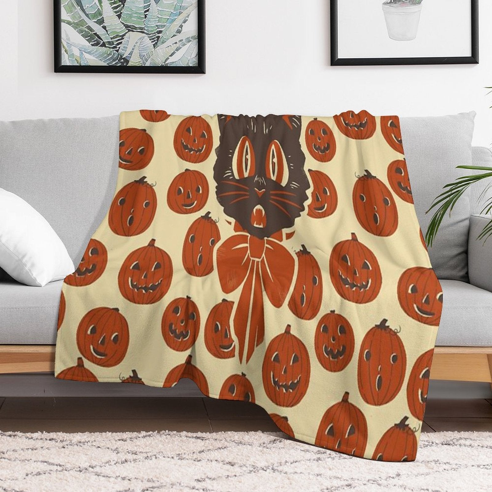 Vintage Inspired Halloween Scaredy Cat Travel-friendly Throw Blanket