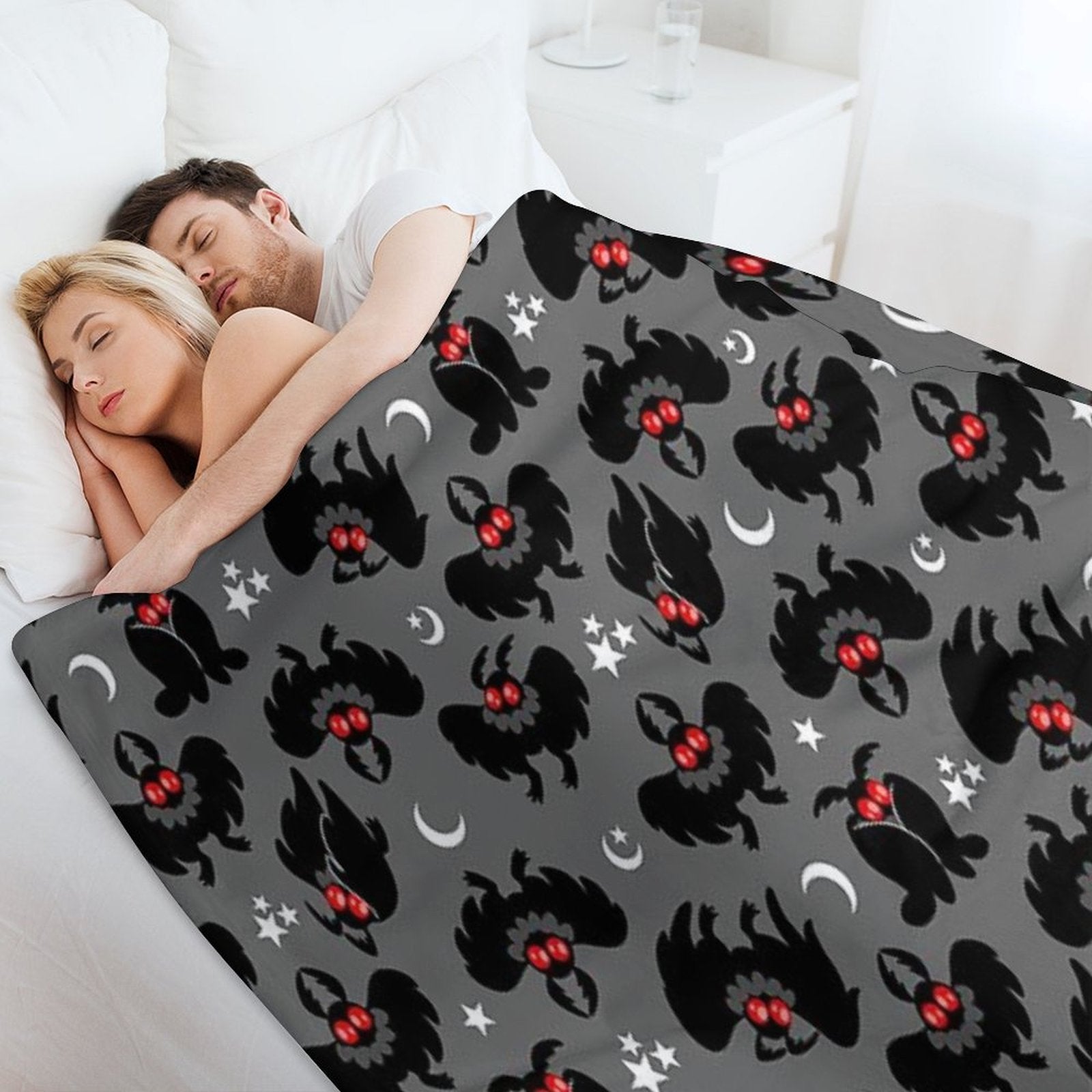 Cute Cryptids - Mothman Pattern Velvety-soft Throw Blanket
