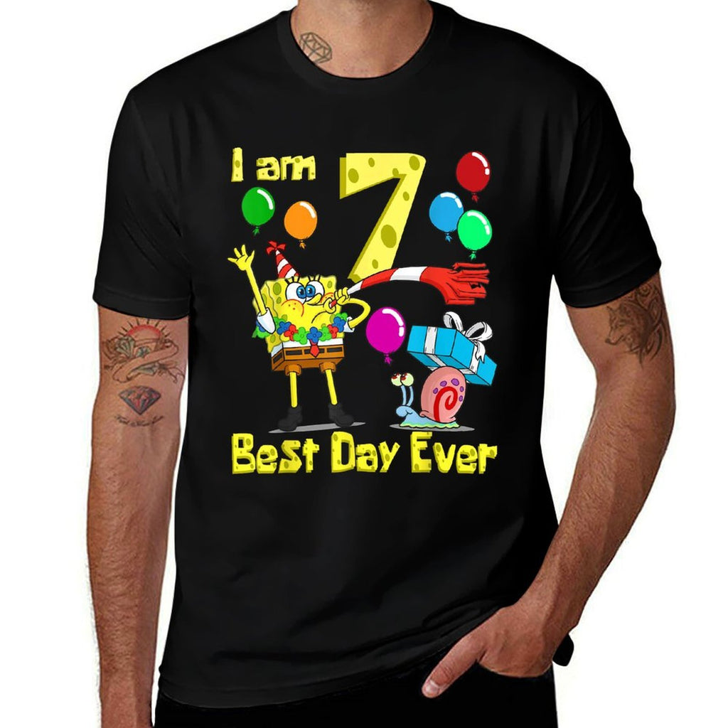 Mademark X SpongeBob SquarePants - SpongeBob I Am 7 Years Old Birthday Party  High-quality Stitching T-Shirt