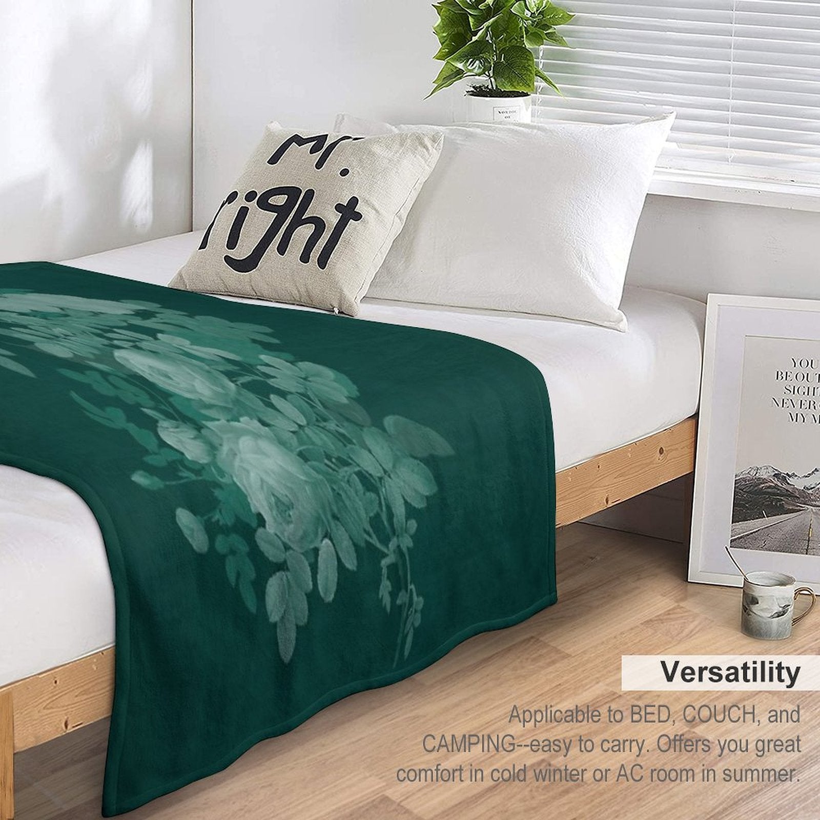 Dark Green Floral Collage, Bottle Green Monochrome Roses Bouquet Shrink-resistant Throw Blanket