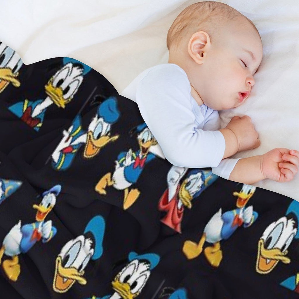 Donald Duck Lightweight Throw Blanket