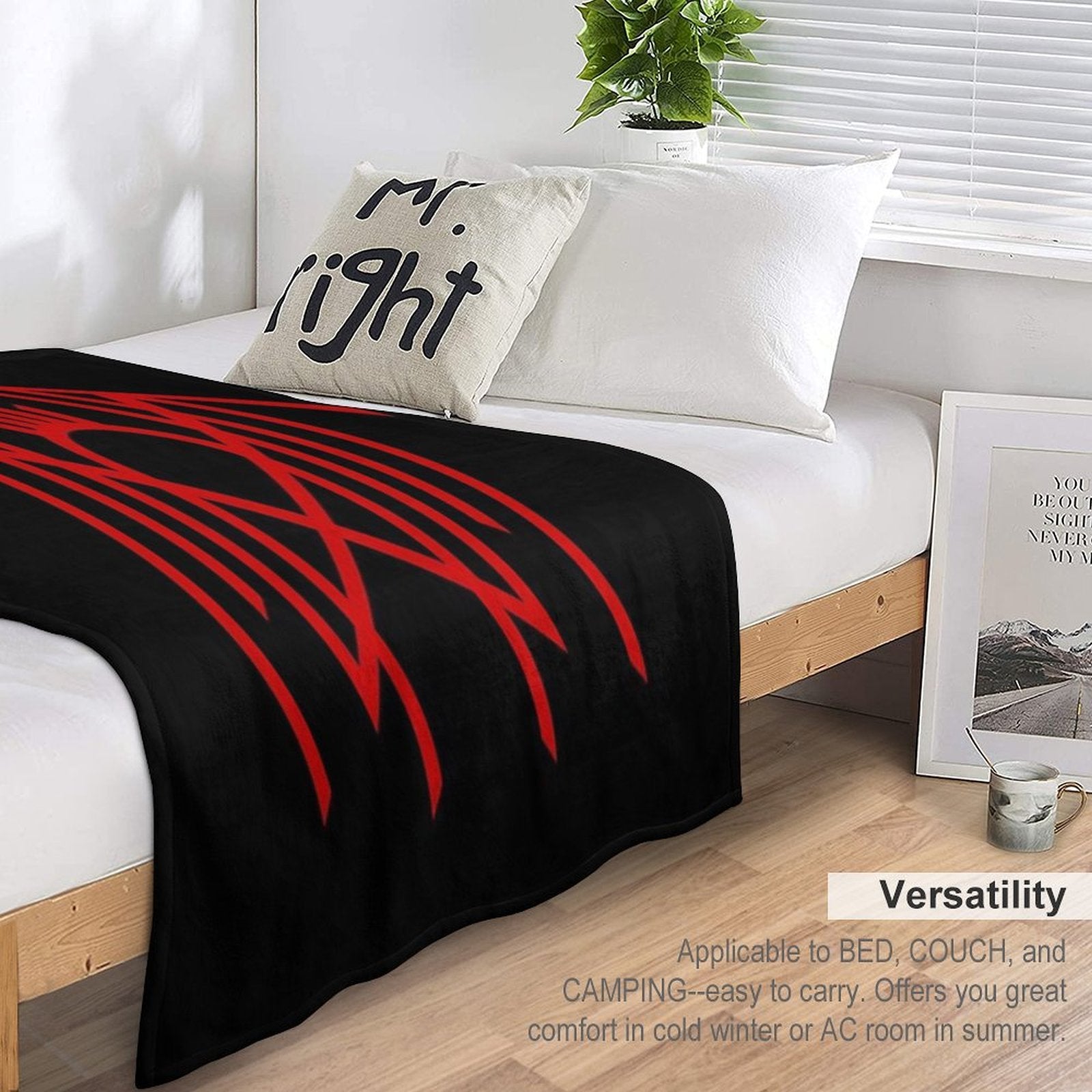 Haunted House of SLP TK3N Lightweight Throw Blanket
