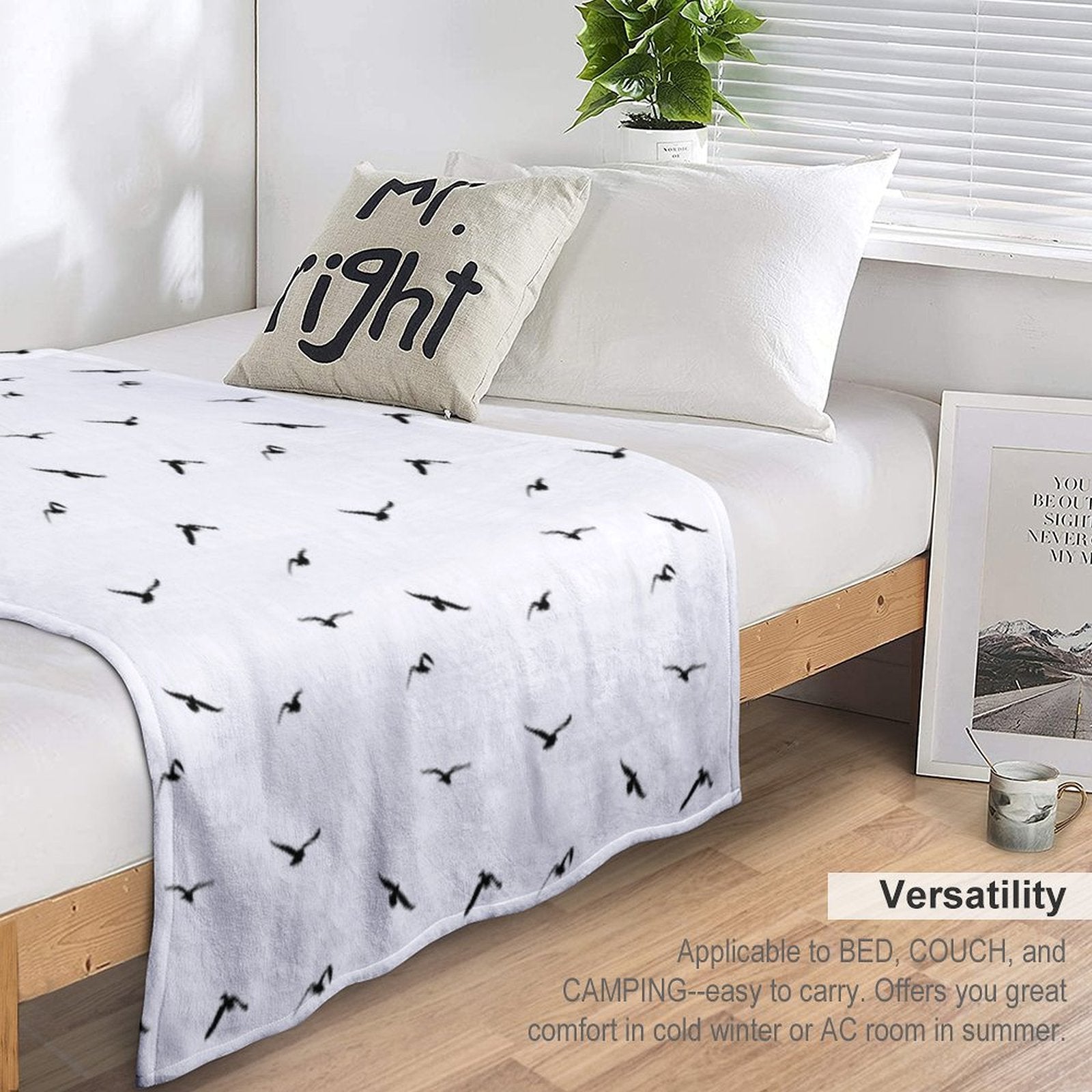 Flying Seagulls, Birds Shrink-resistant Throw Blanket