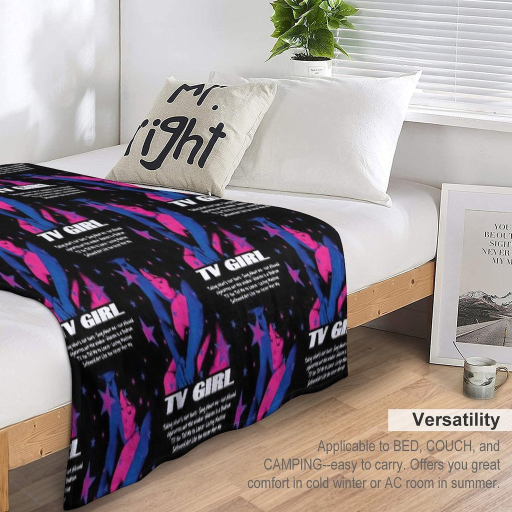 TV Girl Vintage Machine-washable Throw Blanket
