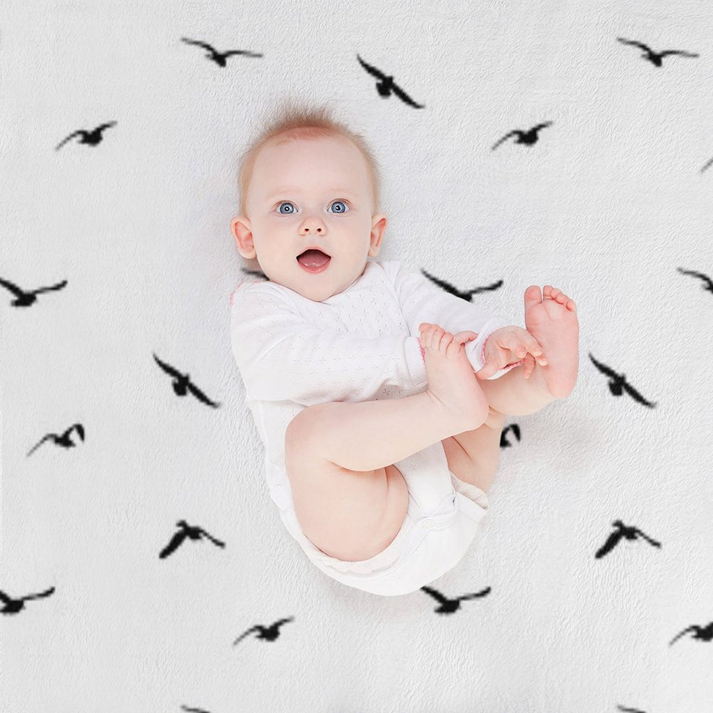 Flying Seagulls, Birds Shrink-resistant Throw Blanket