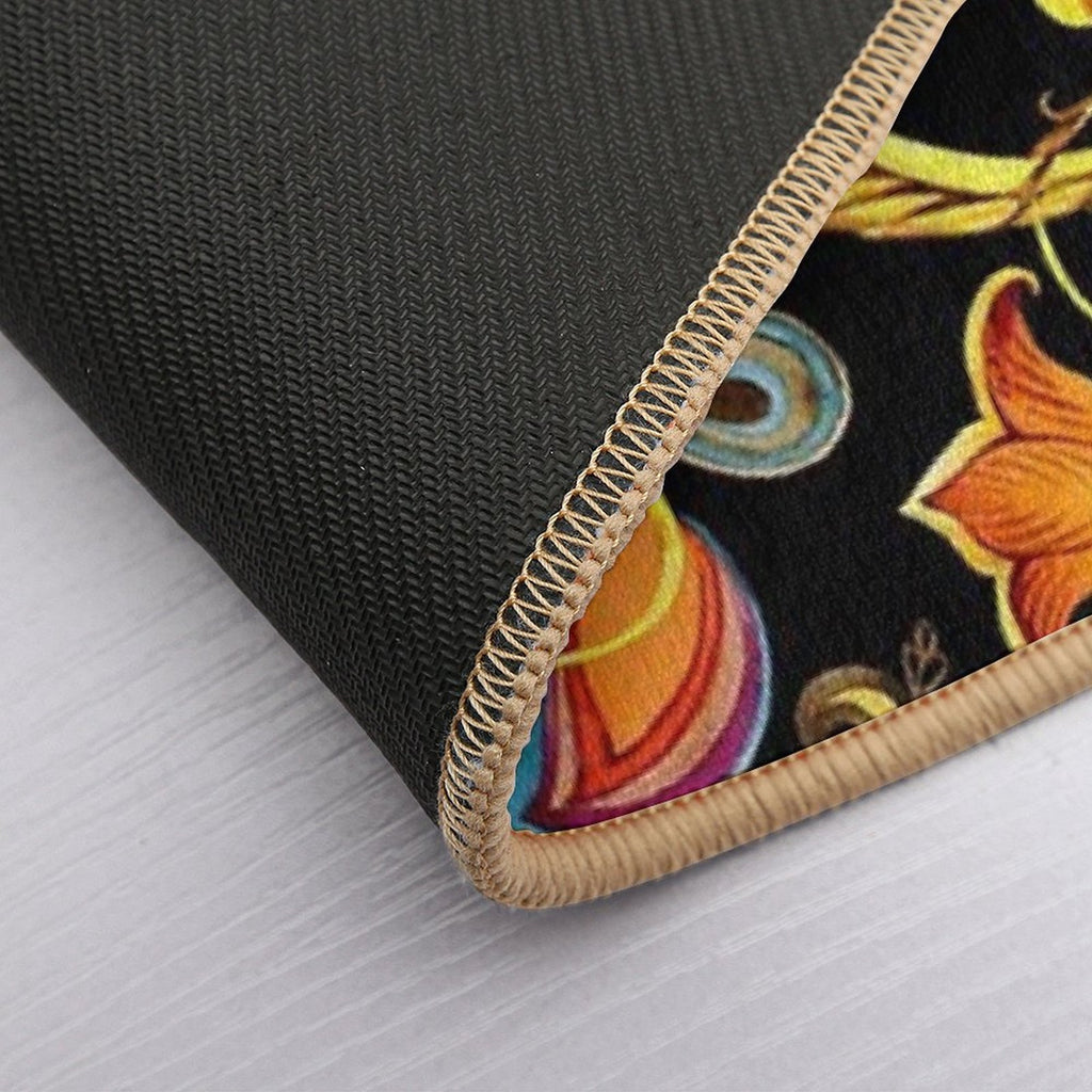 Vintage Golden Chains, Gold Flower,  Stain-Proof Bath Mat