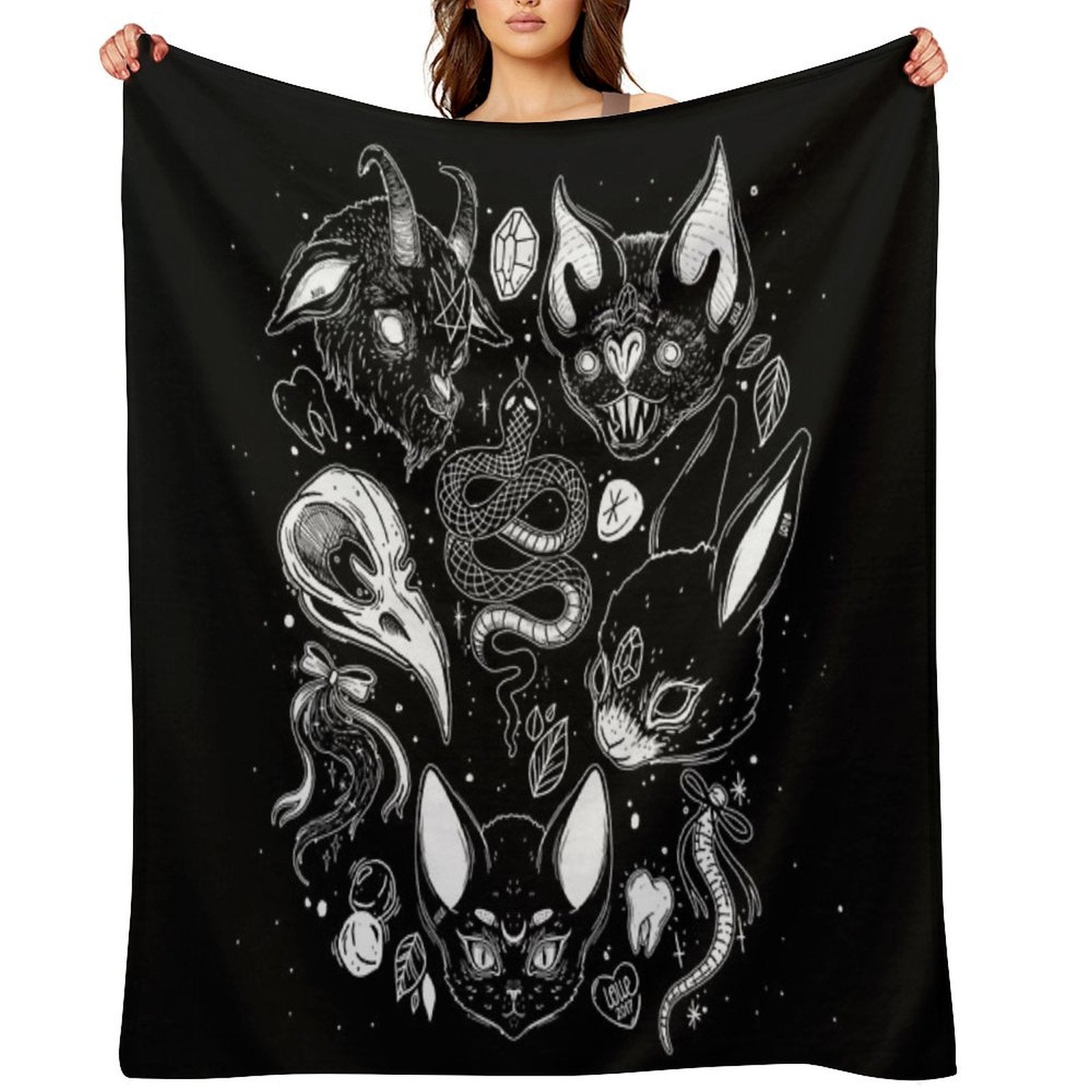 FAMILIAR SPIRITS All-season Throw Blanket
