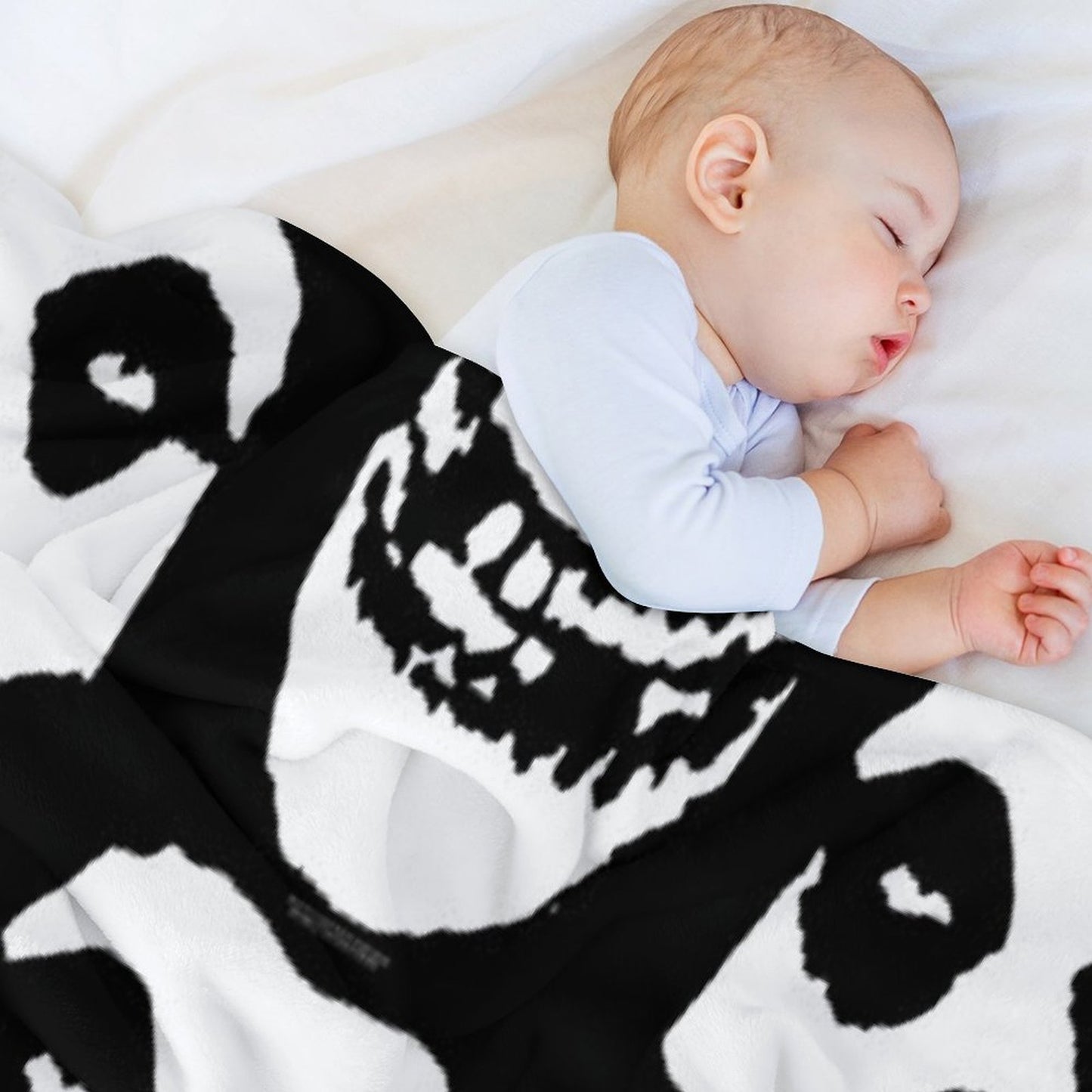 Misfits Lightweight Throw Blanket