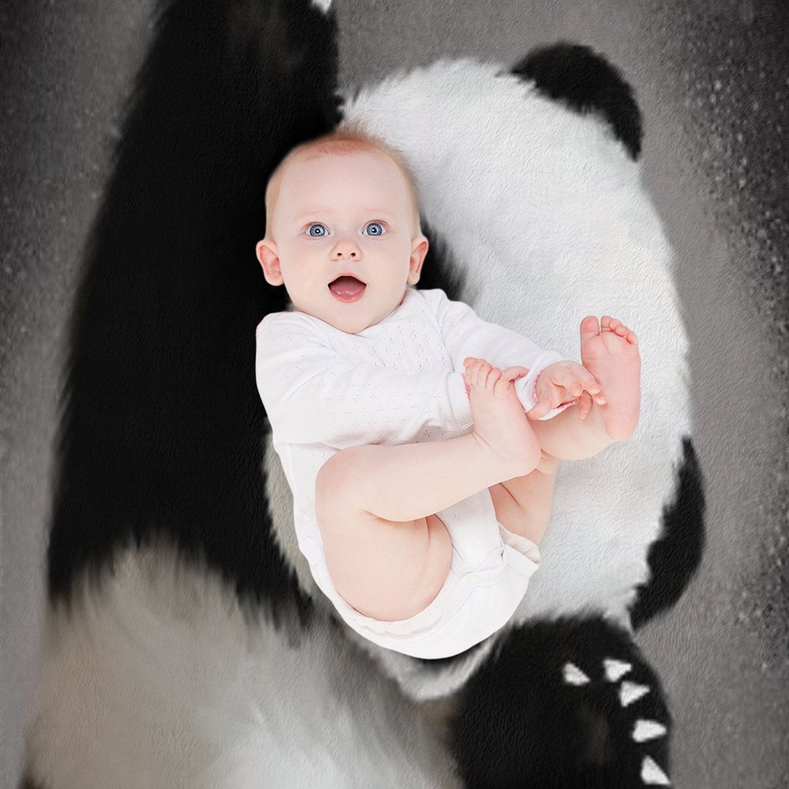 Panda Love Machine-washable Throw Blanket