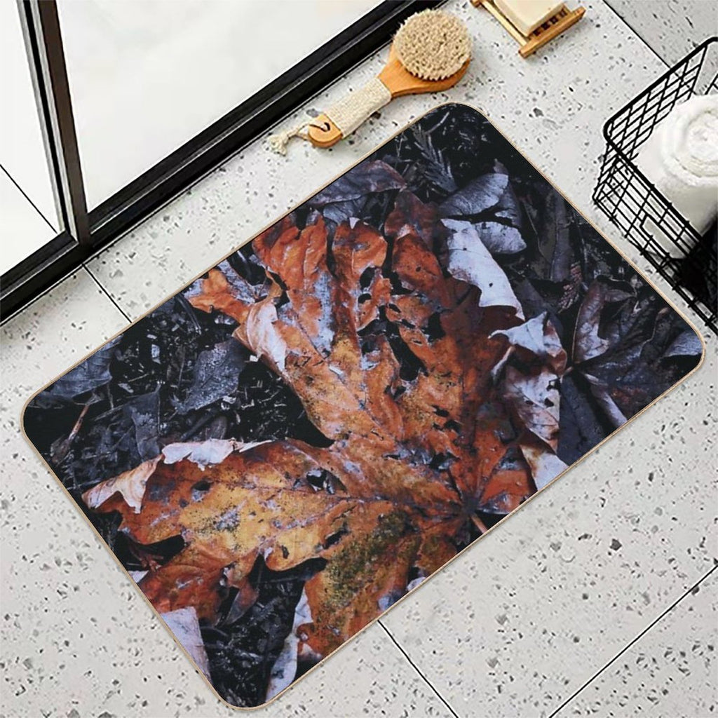 Maple Leaf in The Fall  Rapid-Drying Bath Mat