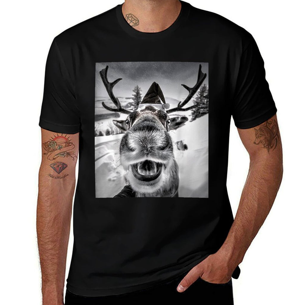 Funny Reindeer Selfie Christmas  Quick-drying T-Shirt