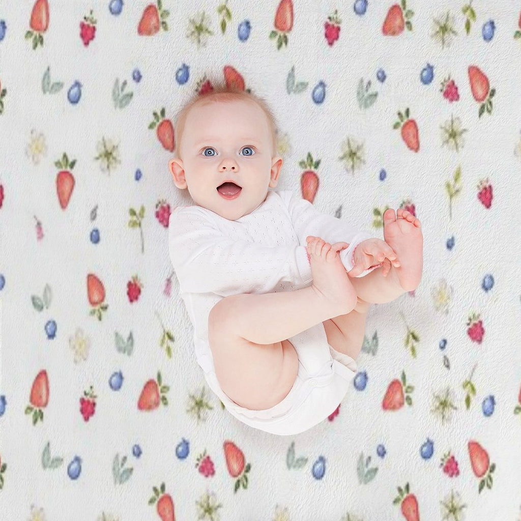 Berry Good Comfort Throw Blanket