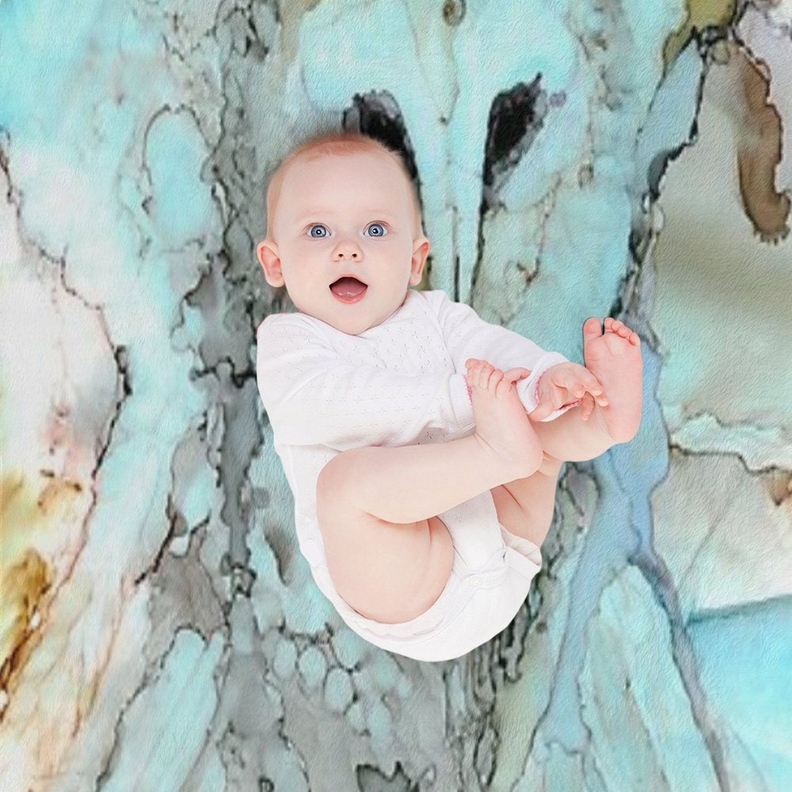 Jareth Lightweight Throw Blanket