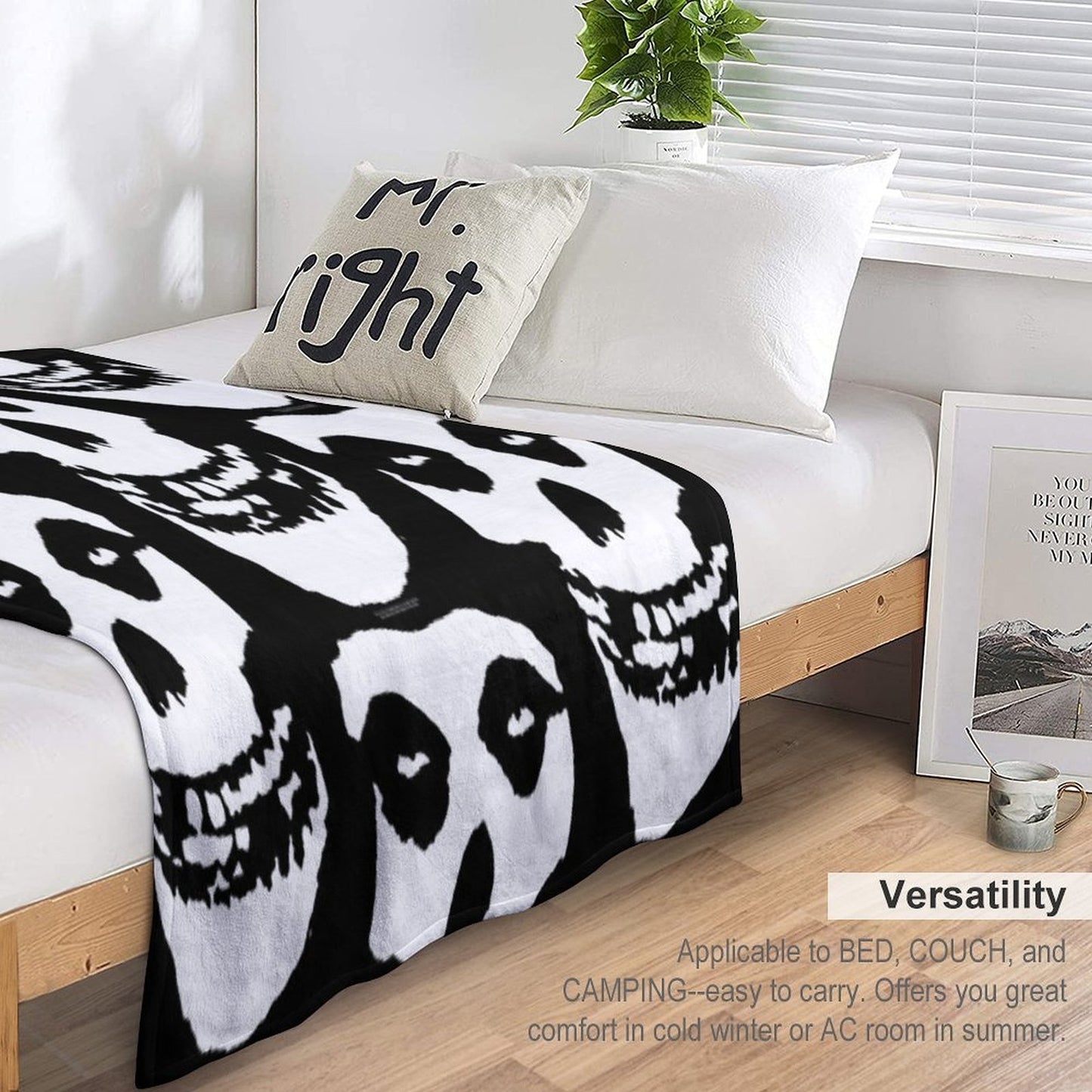 Misfits Lightweight Throw Blanket