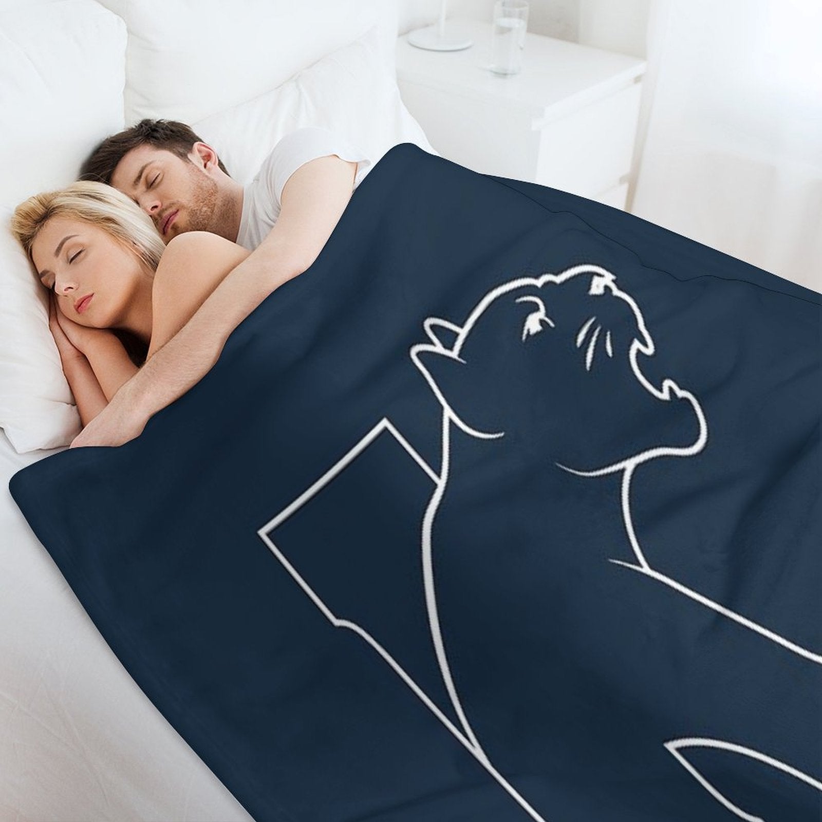 Kean Cougars Anti-pilling Throw Blanket