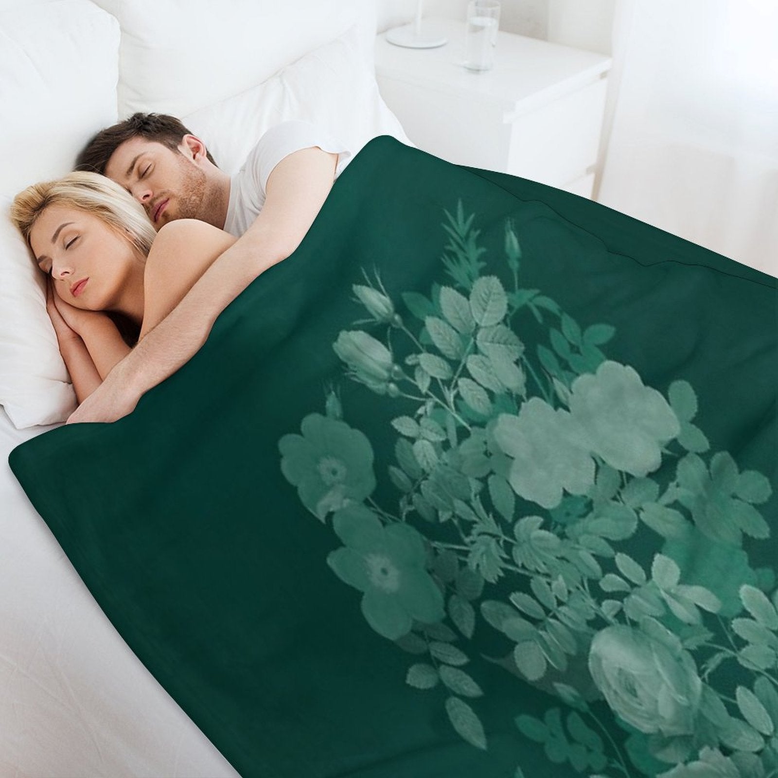 Dark Green Floral Collage, Bottle Green Monochrome Roses Bouquet Shrink-resistant Throw Blanket