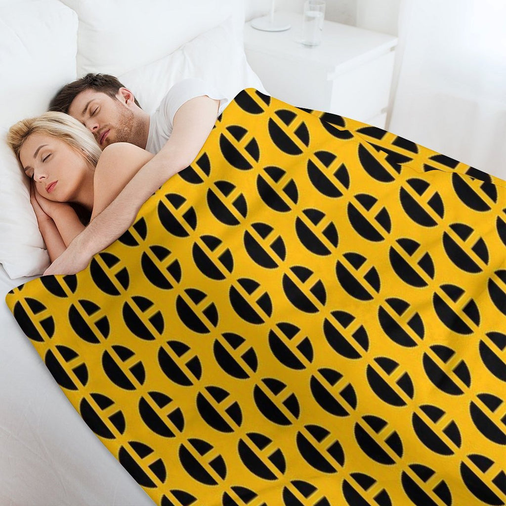 Caterpillar Logo - C Quick-dry Throw Blanket
