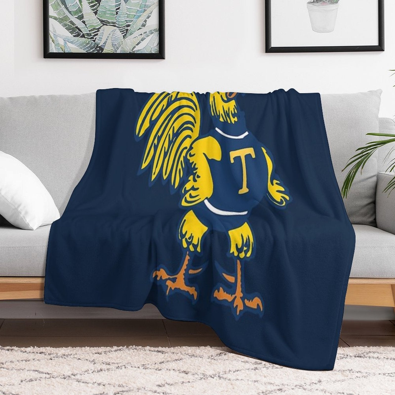 Trinity College (CT) Trinity Bantams Sustainable Throw Blanket
