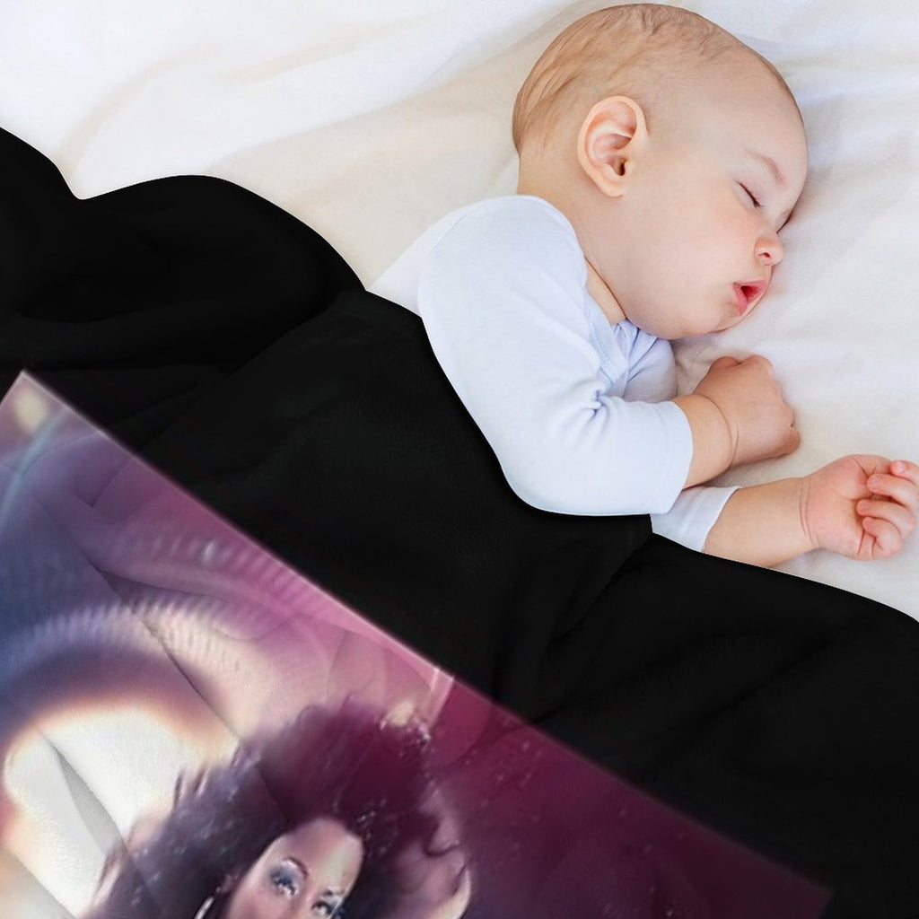 The Nicki Queen Classic -Nicki Barbz Essential Easy Care Throw Blanket