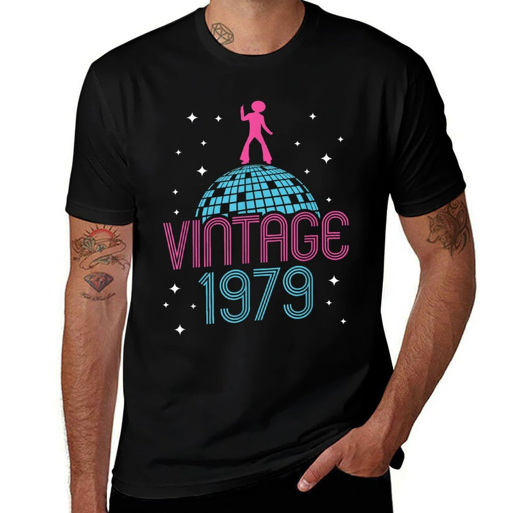 Vintage Style Dancing Retro Disco 1979 40th Birthday Gift  Easy-care T-Shirt