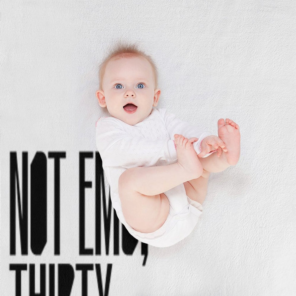 Copia De Copia De Copia De I'm Not Emo, I'm Thirty Velvety-soft Throw Blanket
