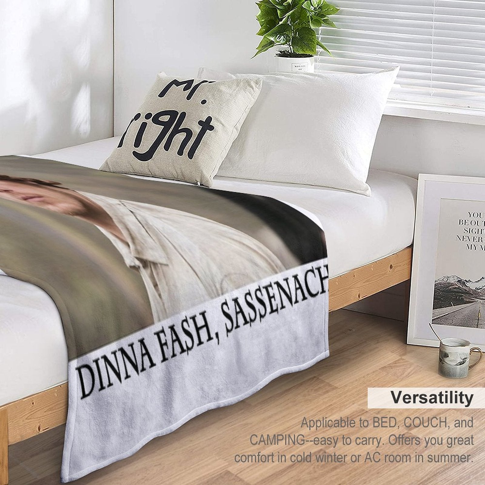 Dinna Fash, Sassenach. Plush Throw Blanket