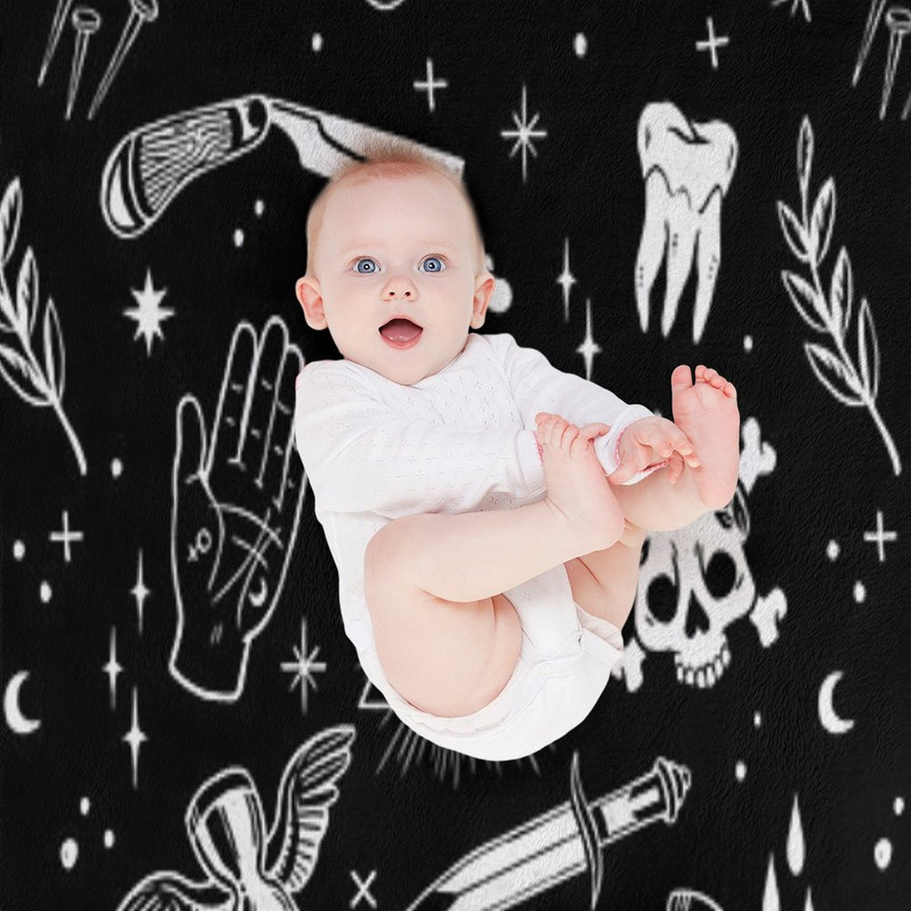 A Few Macabre Things All-season Throw Blanket