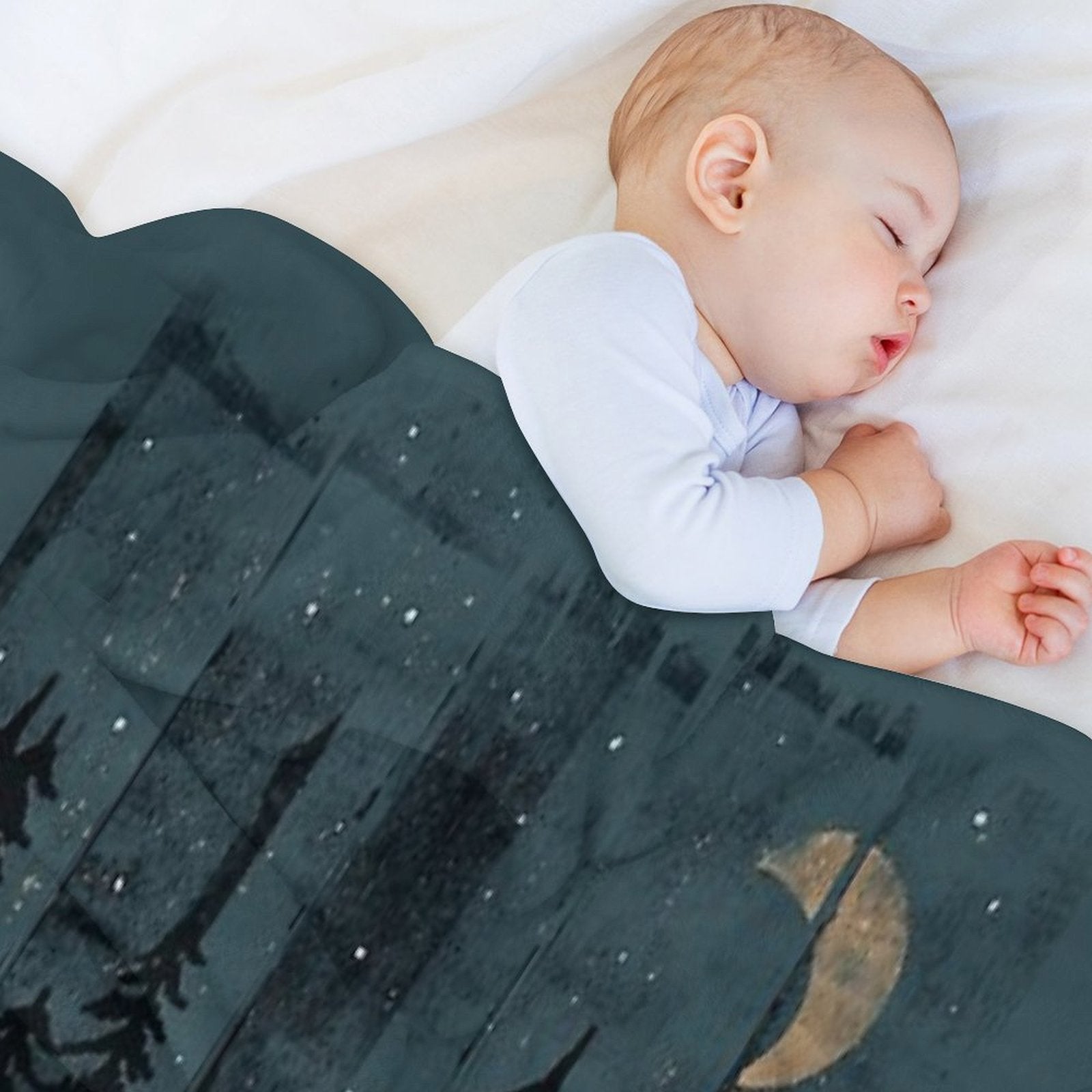 A Fox in The Wild Night Compact Throw Blanket