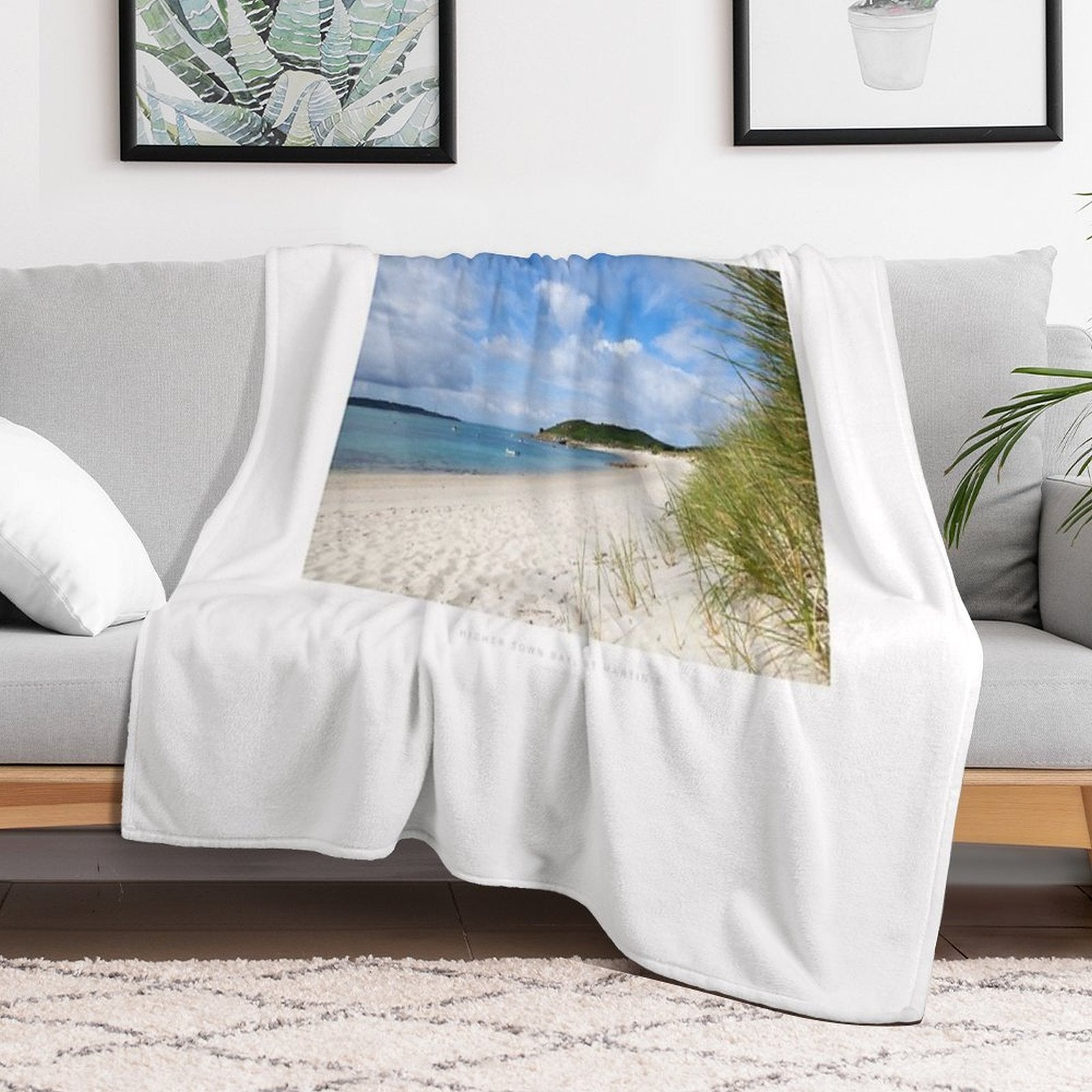 St Martin's Travel-friendly Throw Blanket