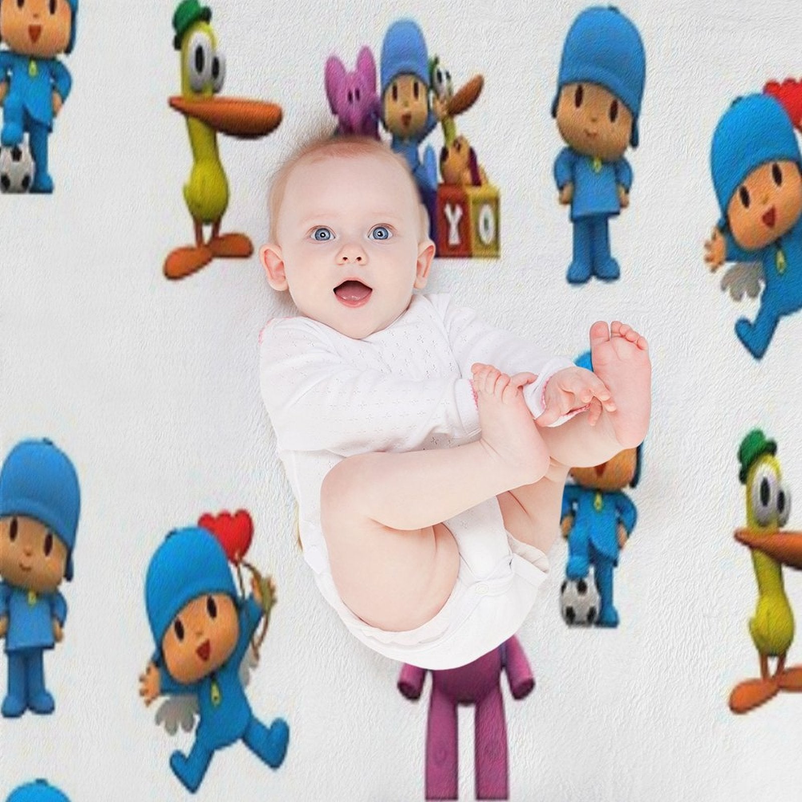 Pocoyo Lightweight Throw Blanket