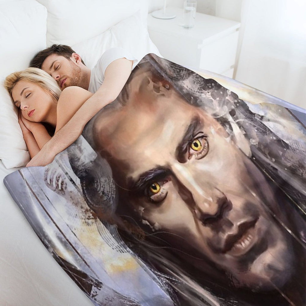 Lupo BIanco Versatility Throw Blanket