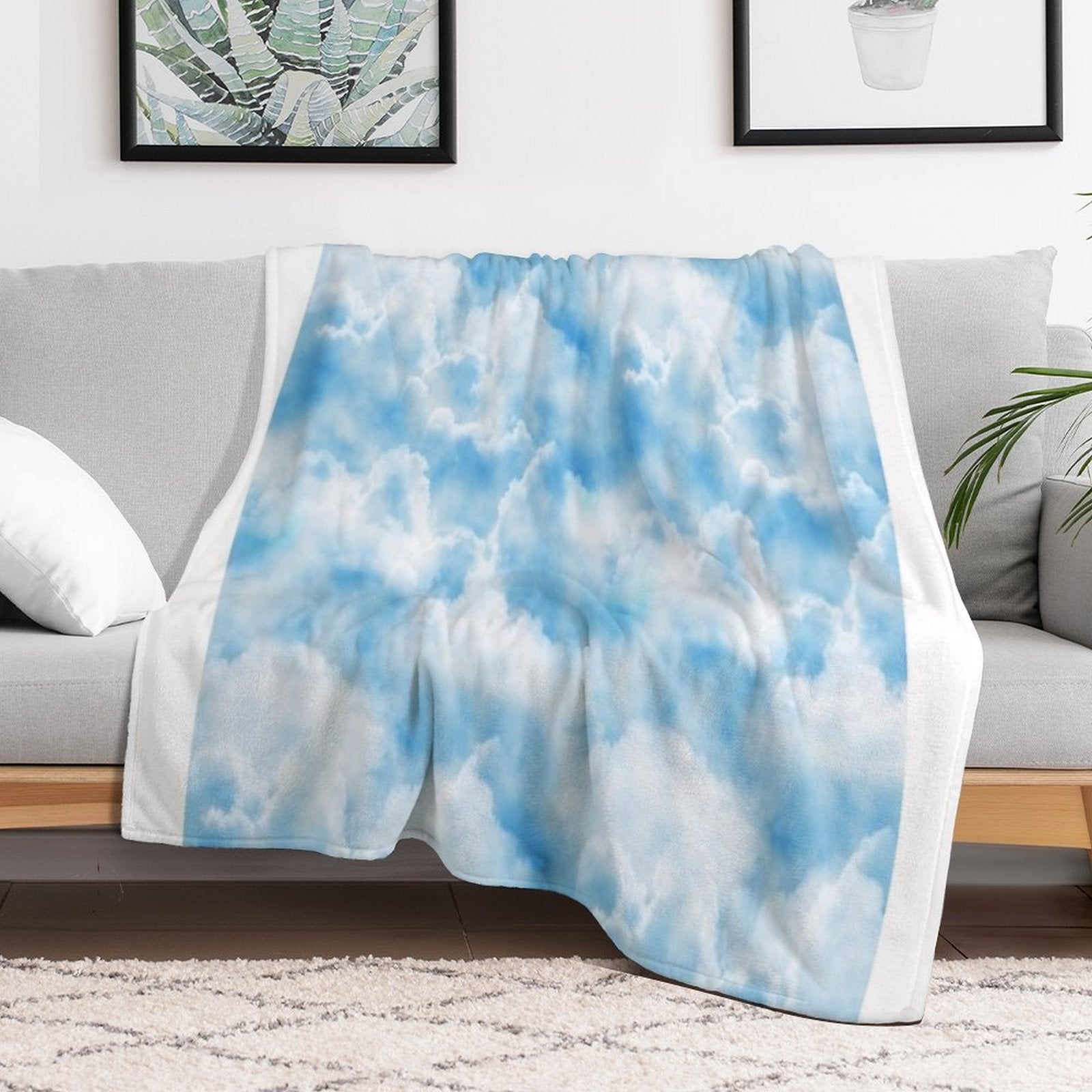 Clouds Print Shrink-resistant Throw Blanket