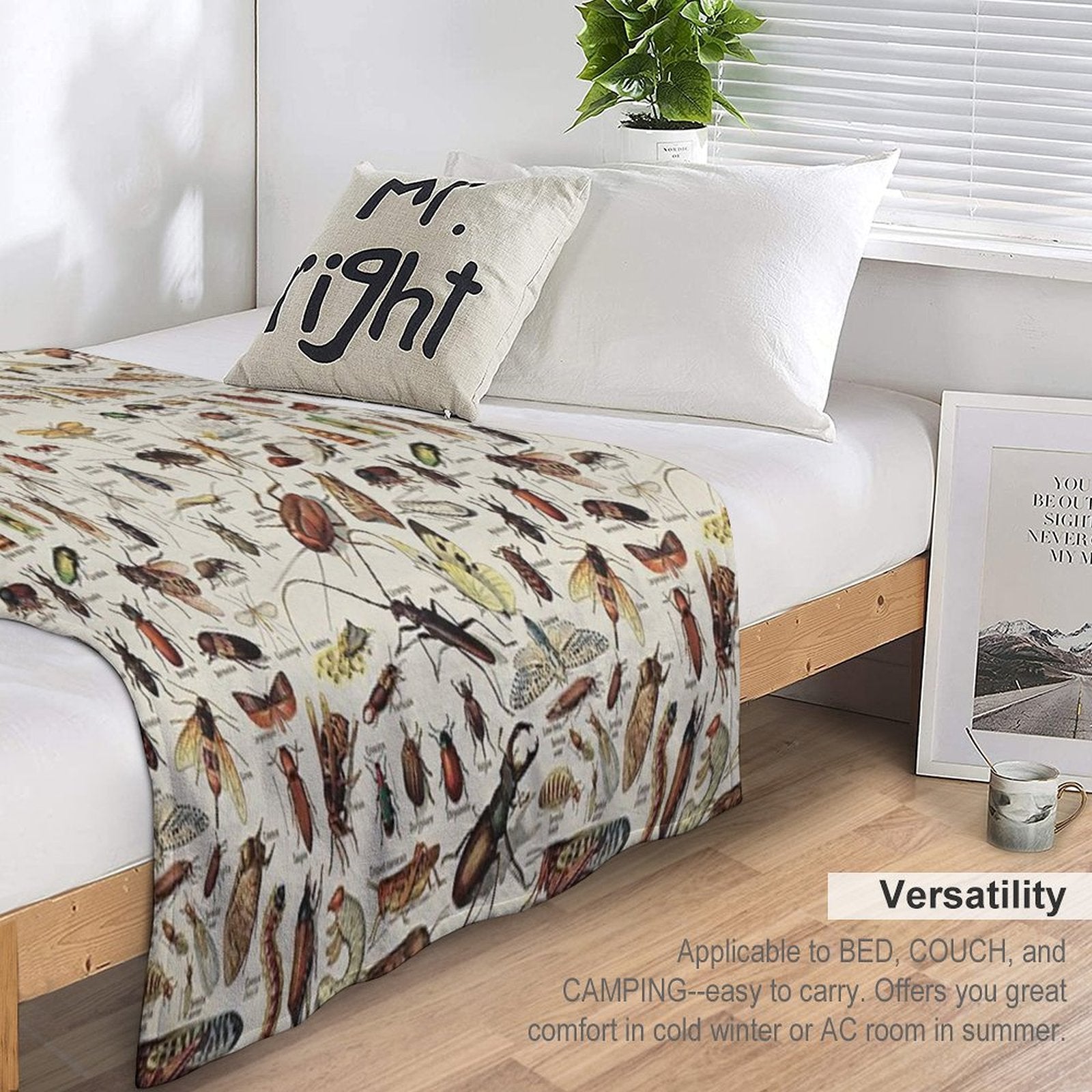 Insects Chart. Scientific Illustration, Text in French Eco-conscious Throw Blanket