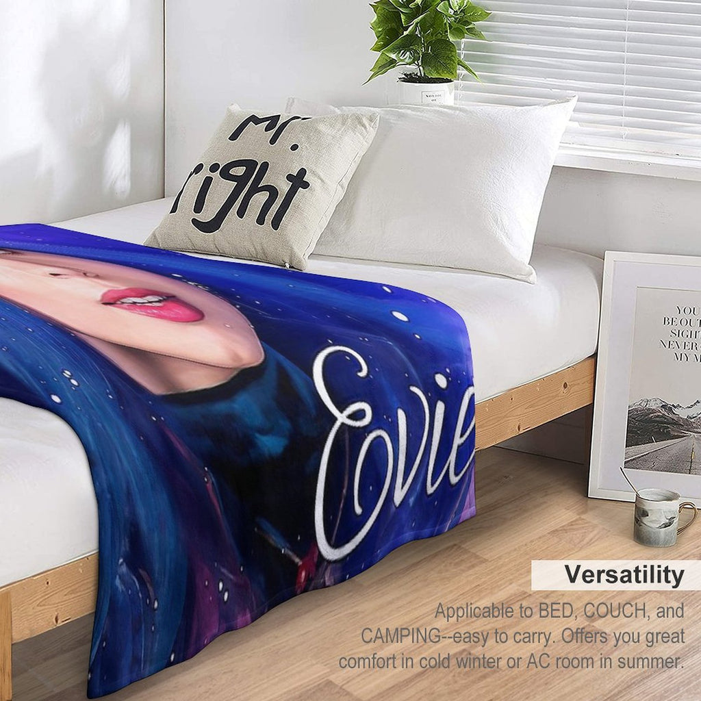 Evie Blue Princess - Descendants 3 Travel-friendly Throw Blanket