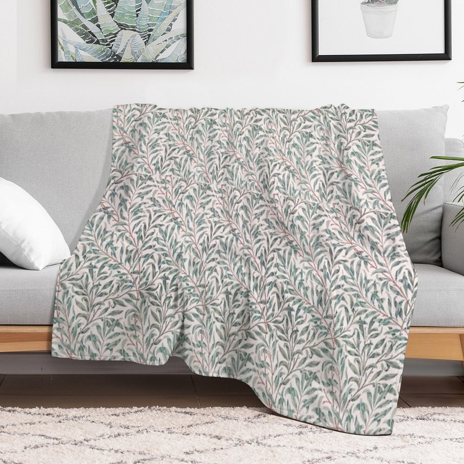 William Morris Pattern - Flowers & Leaves Wrinkle-free Throw Blanket