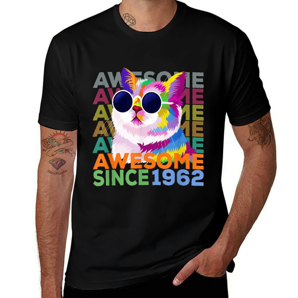 Awesome Since 1962 Funny Cat Lover 60th Birthday Comfortable T-Shirt
